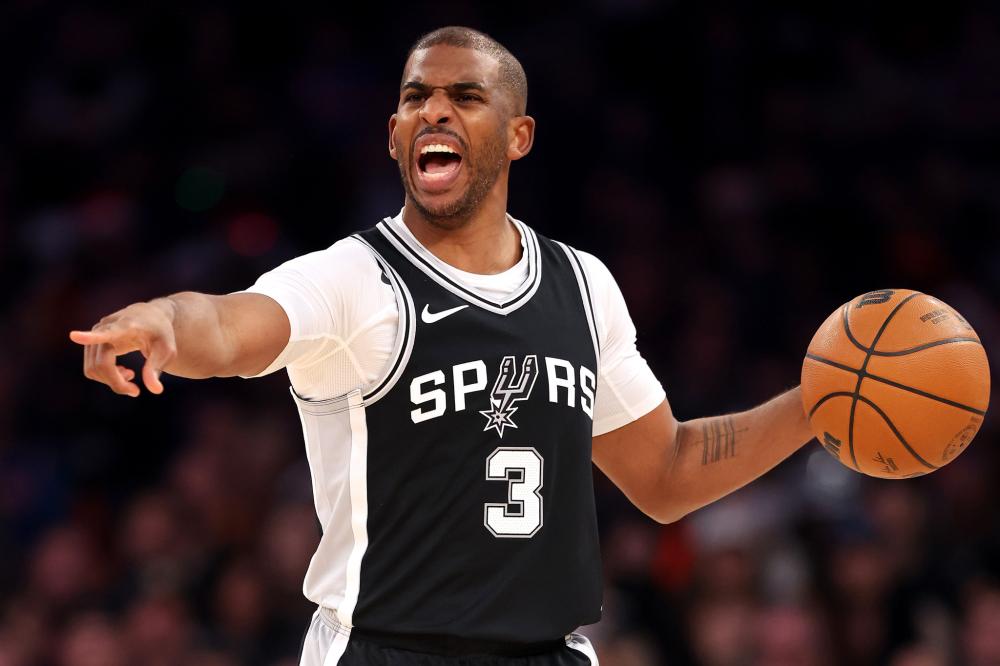 展示了年轻 展示了年轻