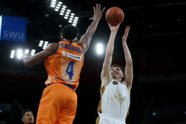 对青少年运 对青少年运